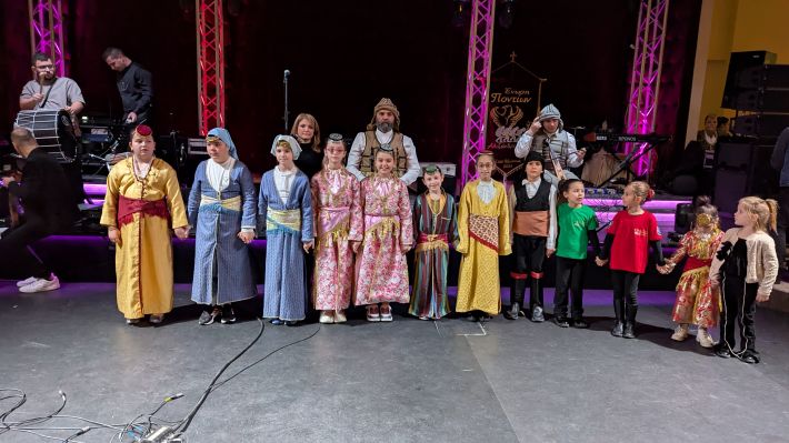 PXL_20251227_200912616